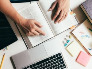 Egzamin FCE – co daje i dlaczego warto go mieć?